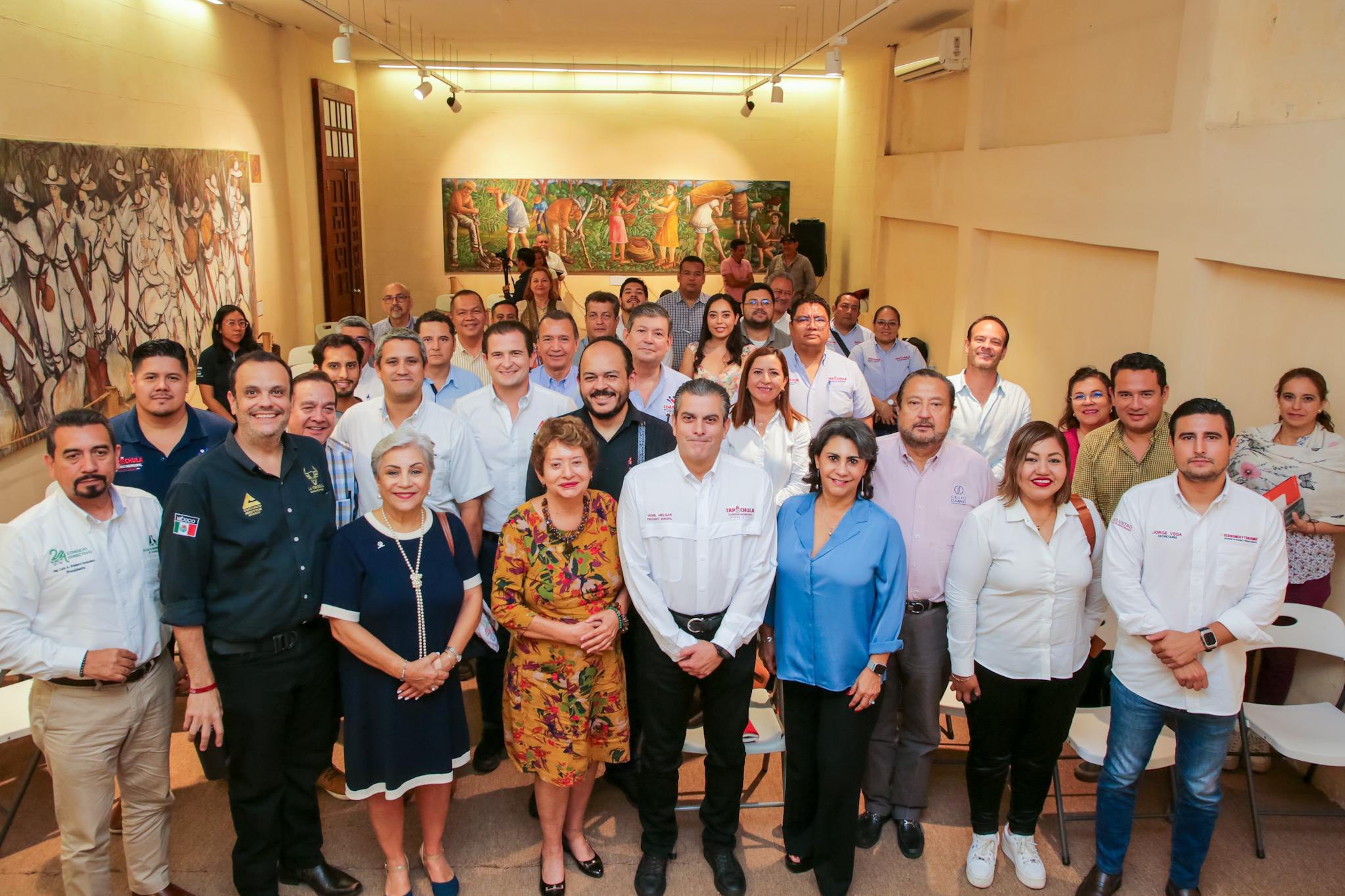 Yamil Melgar encabeza presentación del Plan Integral Hídrico para COAPATAP