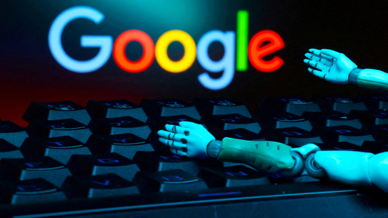 Google lanza suscripción premium de IA para competir con OpenAI