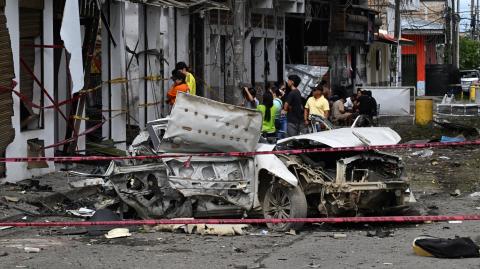 Múltiples ataques guerrilleros y atentados con coches bomba dejan cuatro muertos en Colombia