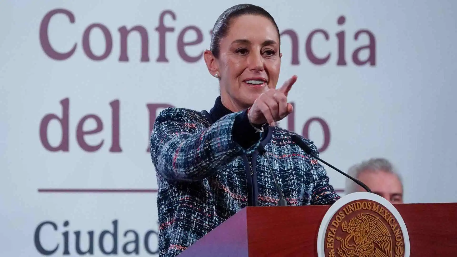 Sheinbaum destaca respuesta de Naucalpan ante inundaciones y espuma tóxica