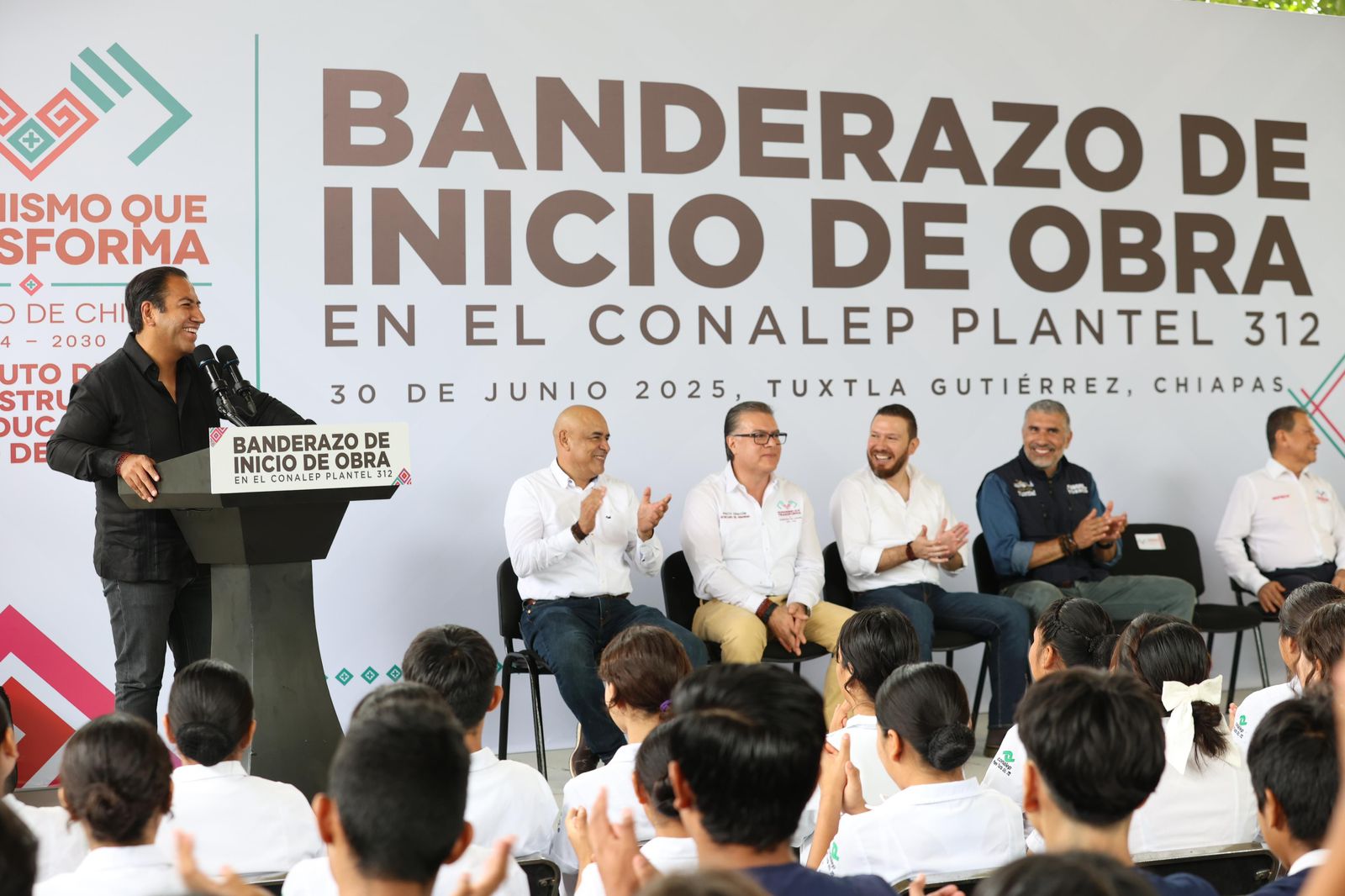 Eduardo Ramírez dignifica espacios escolares y promueve inclusión digital en el Conalep 312
