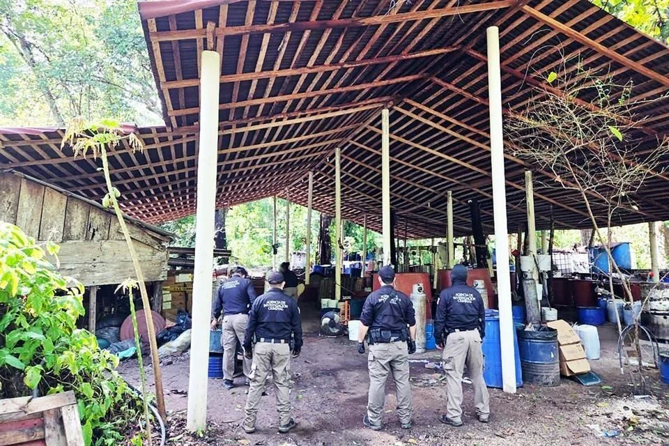 FGR asegura casi una tonelada de metanfetamina en Palenque, Chiapas