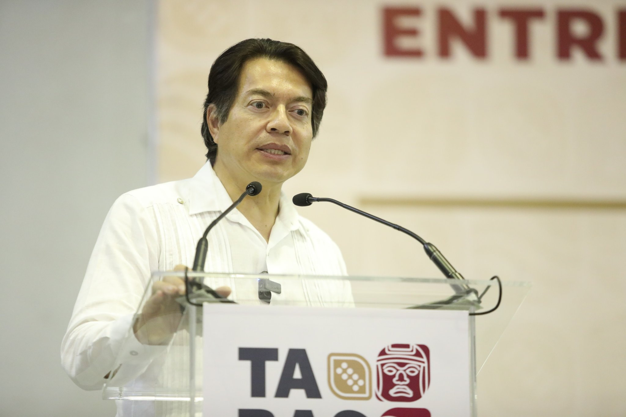 Reconoce Mario Delgado liderazgo de Ovidio Peralta en la transformación del país