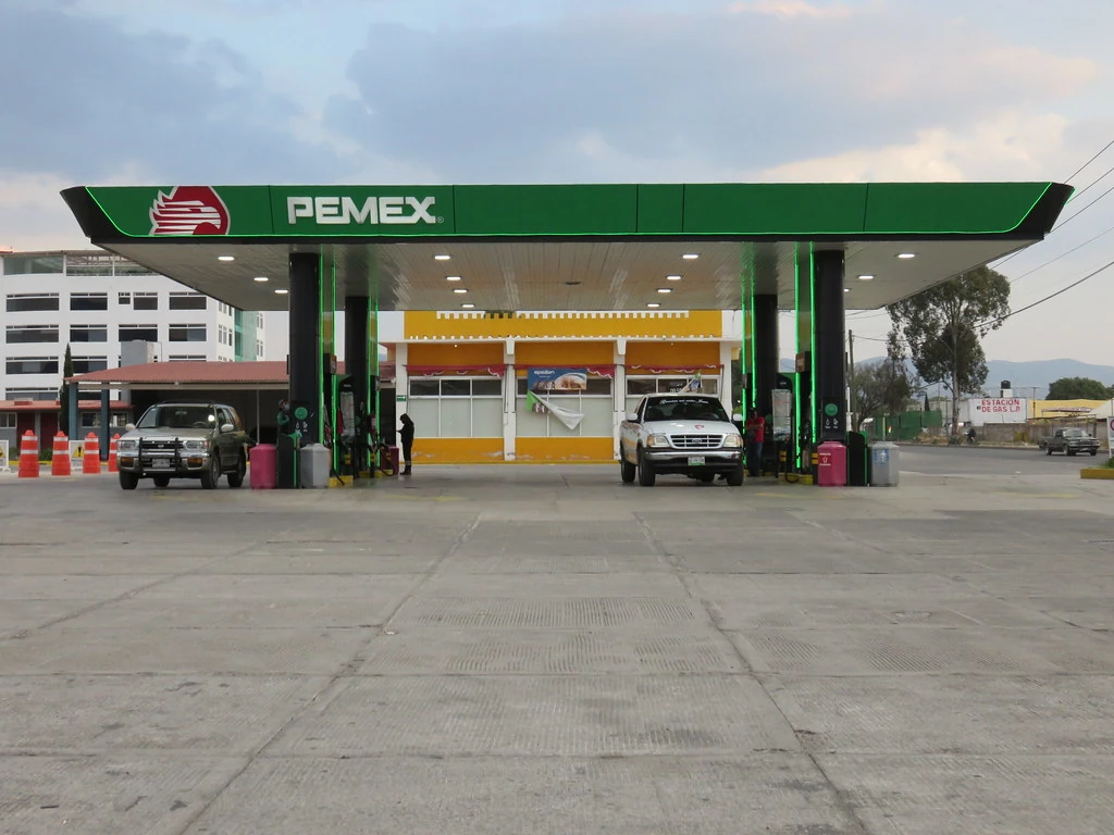 Gasolina más cara en el norte de Quintana Roo impacta la economía local
