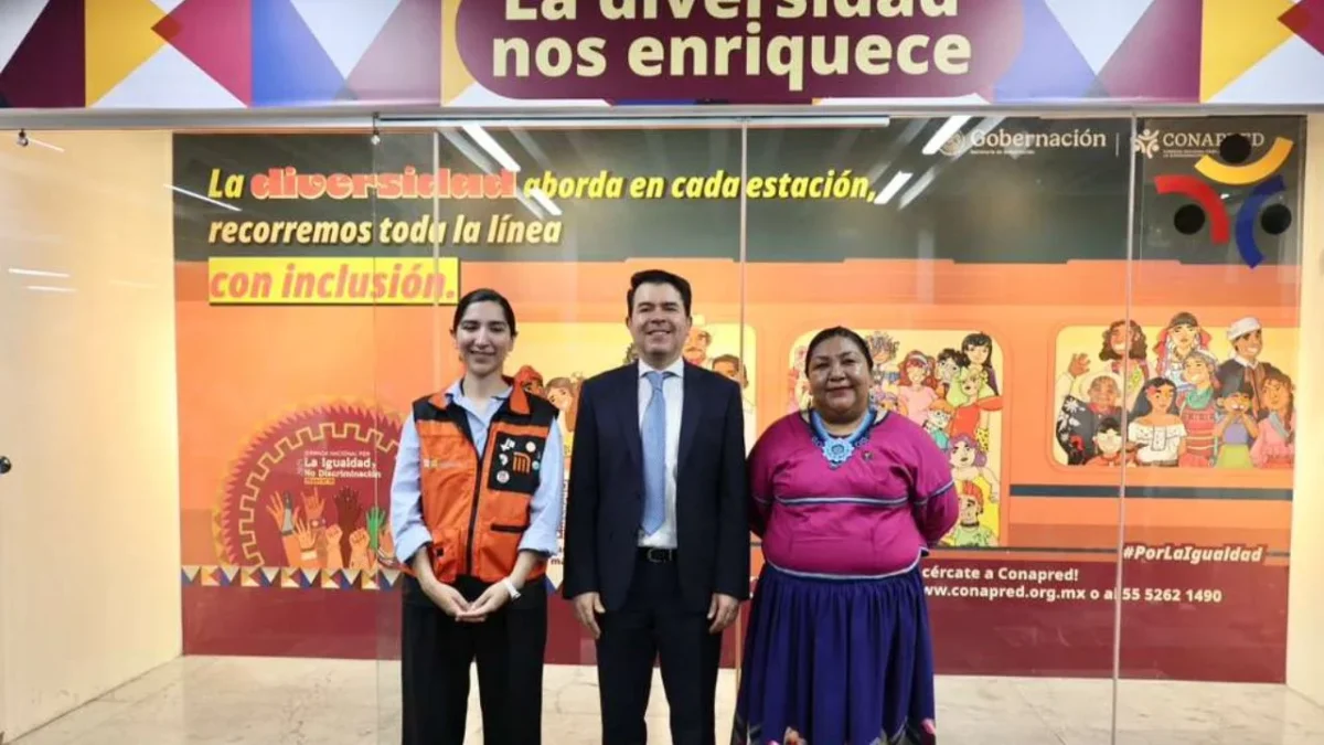 Inauguran en el Metro la exposición “19 por el 19” para prevenir la discriminación