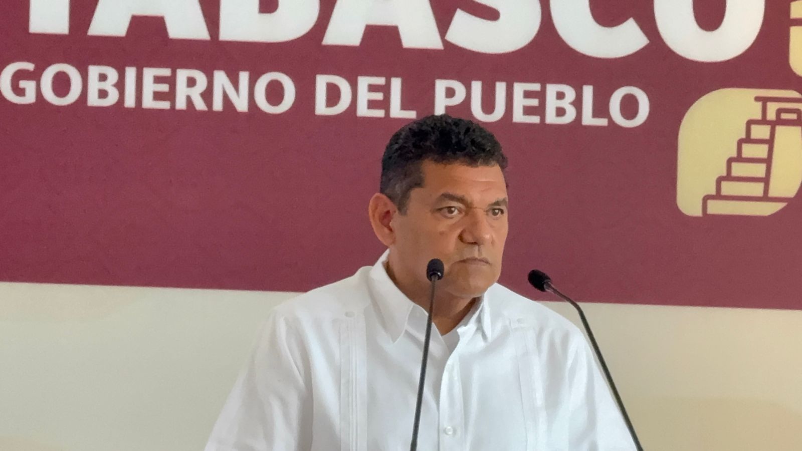 Descarta Javier May cambios en su gabinete; presentará su primer informe en noviembre
