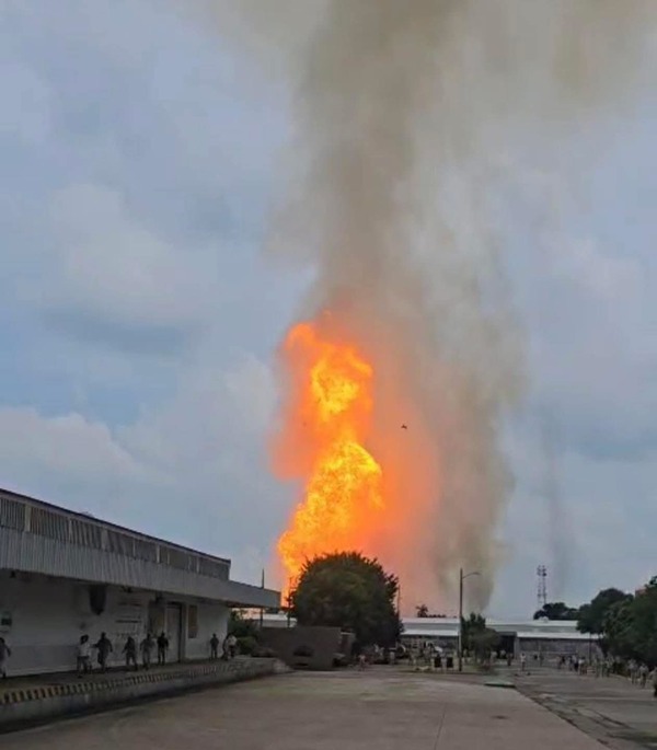 Explosión sacude Complejo Cactus de Pemex en Reforma, Chiapas