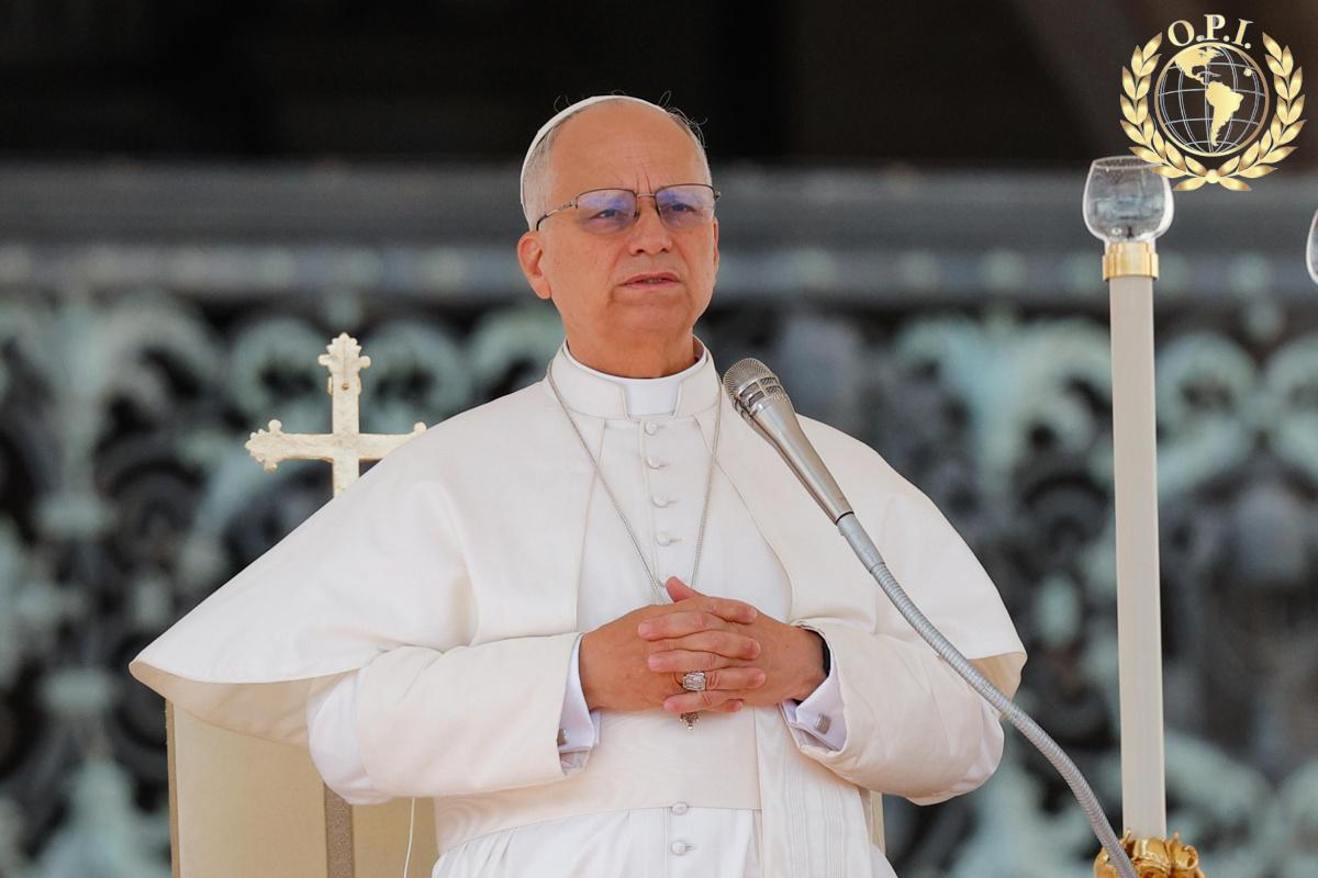León XIV aboga por una iglesia “abierta” a la humanidad y a sus preguntas