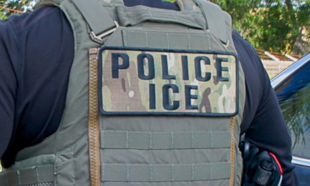 Alcalde de Chicago aboga por imputar a agentes federales que violen ‘zonas libres’ de ICE