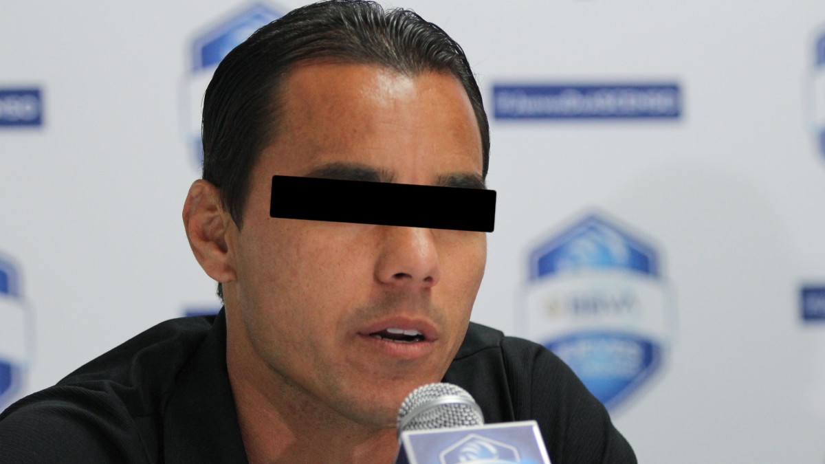Vinculan a proceso al exfutbolista Omar Bravo
