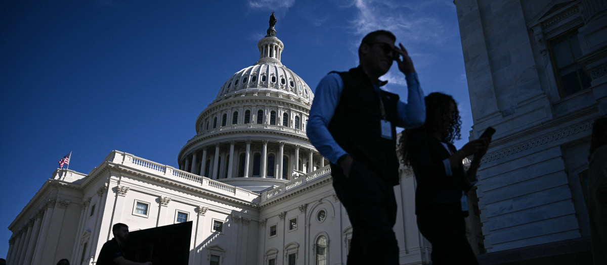 Aprueba Senado de EU acuerdo para lograr la reapertura del gobierno