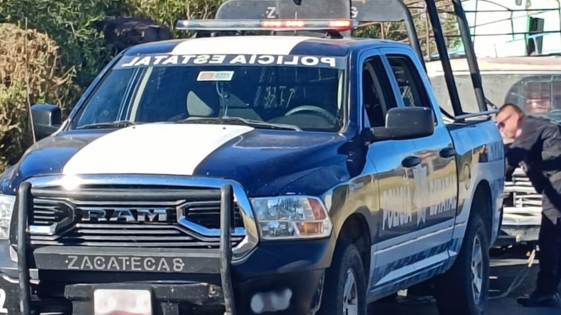 Investigan a cuatro agentes por el hallazgo de siete cuerpos en el centro de México