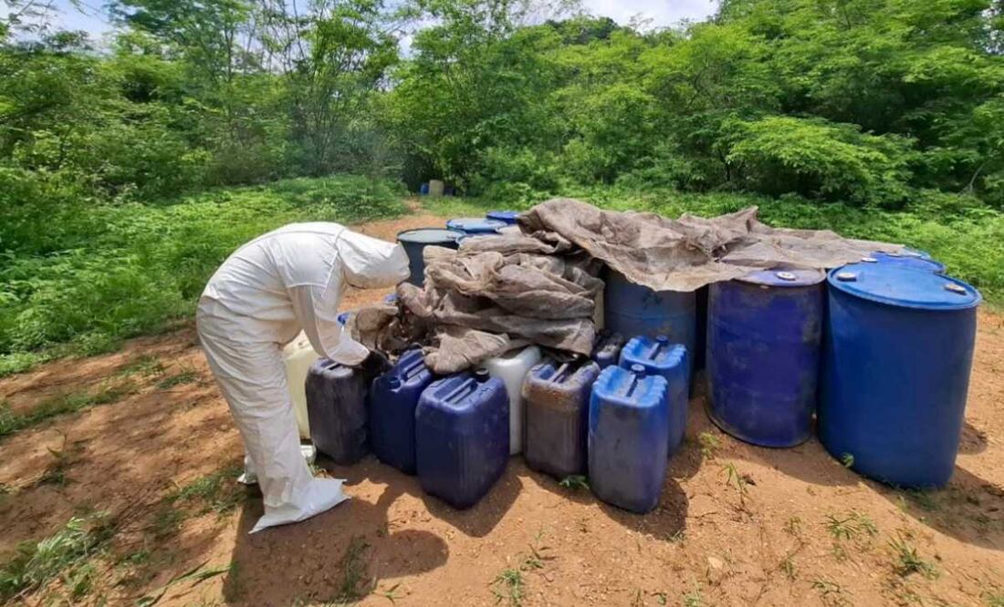 Sinaloa: Aseguran tres mil 500 litros de químicos y destruyen artefactos explosivos improvisados