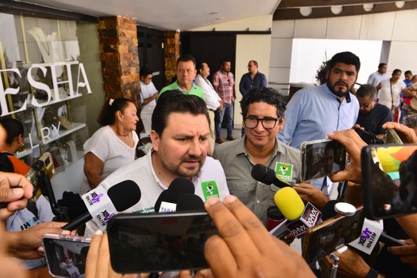 Evaristo Hernández es «candidato natural» para Centro, consideró Fernando Castellanos