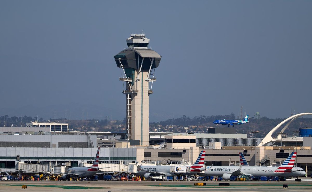 “La situación irá peor”: cancelan más de mil vuelos en EE.UU. por cierre del Gobierno