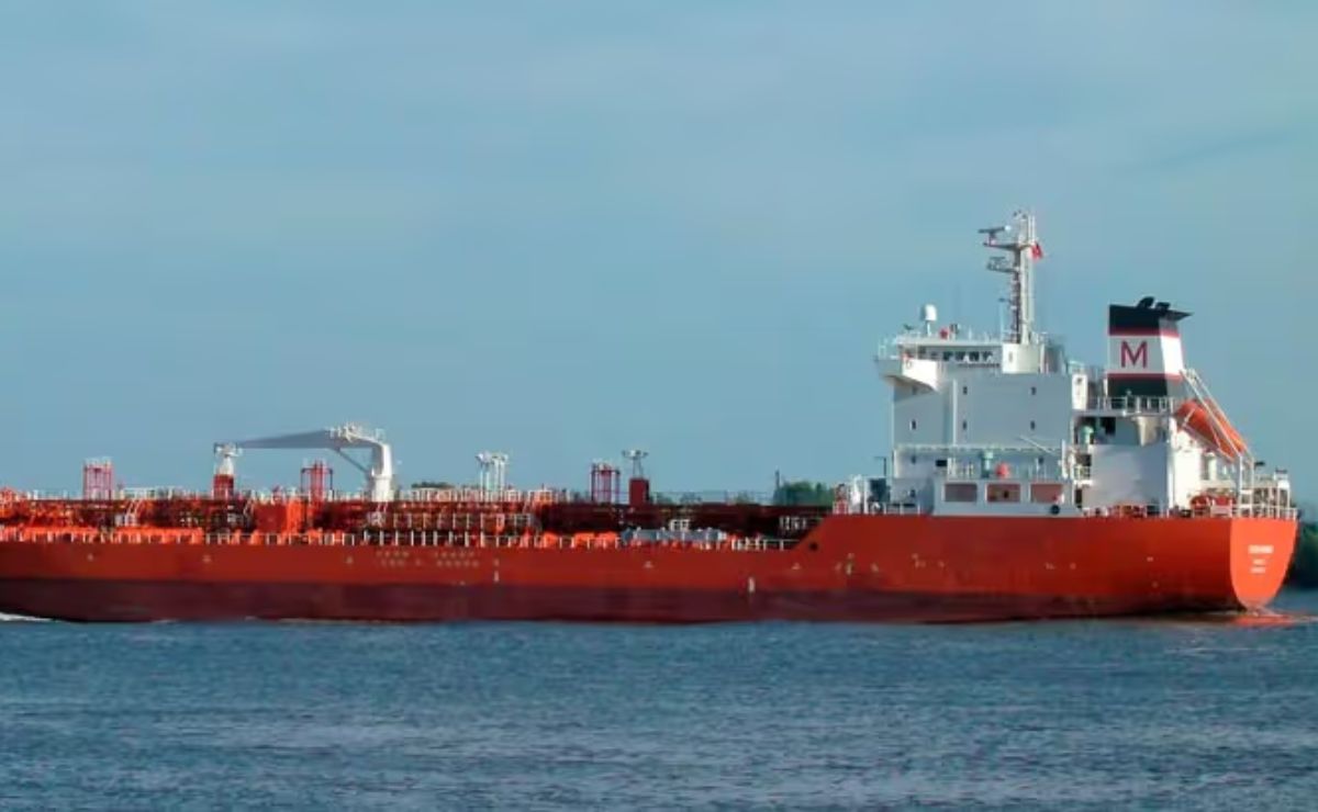 Parte buque de Veracruz hacia Cuba cargado con 10 mil toneladas de diésel