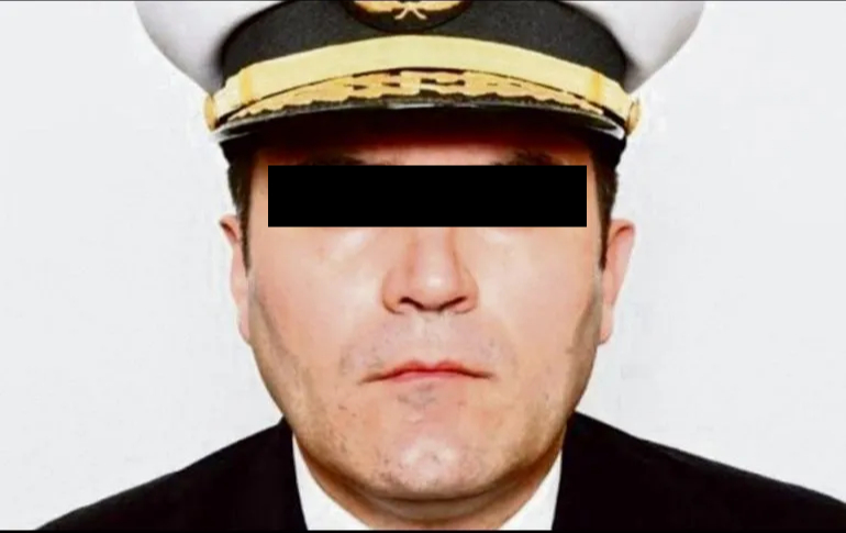 FGR solicita orden de aprehensión contra contralmirante Farías por ‘huachicol fiscal’