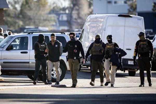 Jueza prohíbe a la agencia tributaria de EEUU compartir la dirección de migrantes con ICE