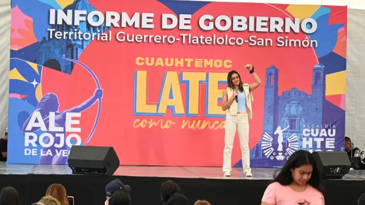 Alessandra Rojo de la Vega presenta informe ciudadano en la Plaza de las Tres Culturas
