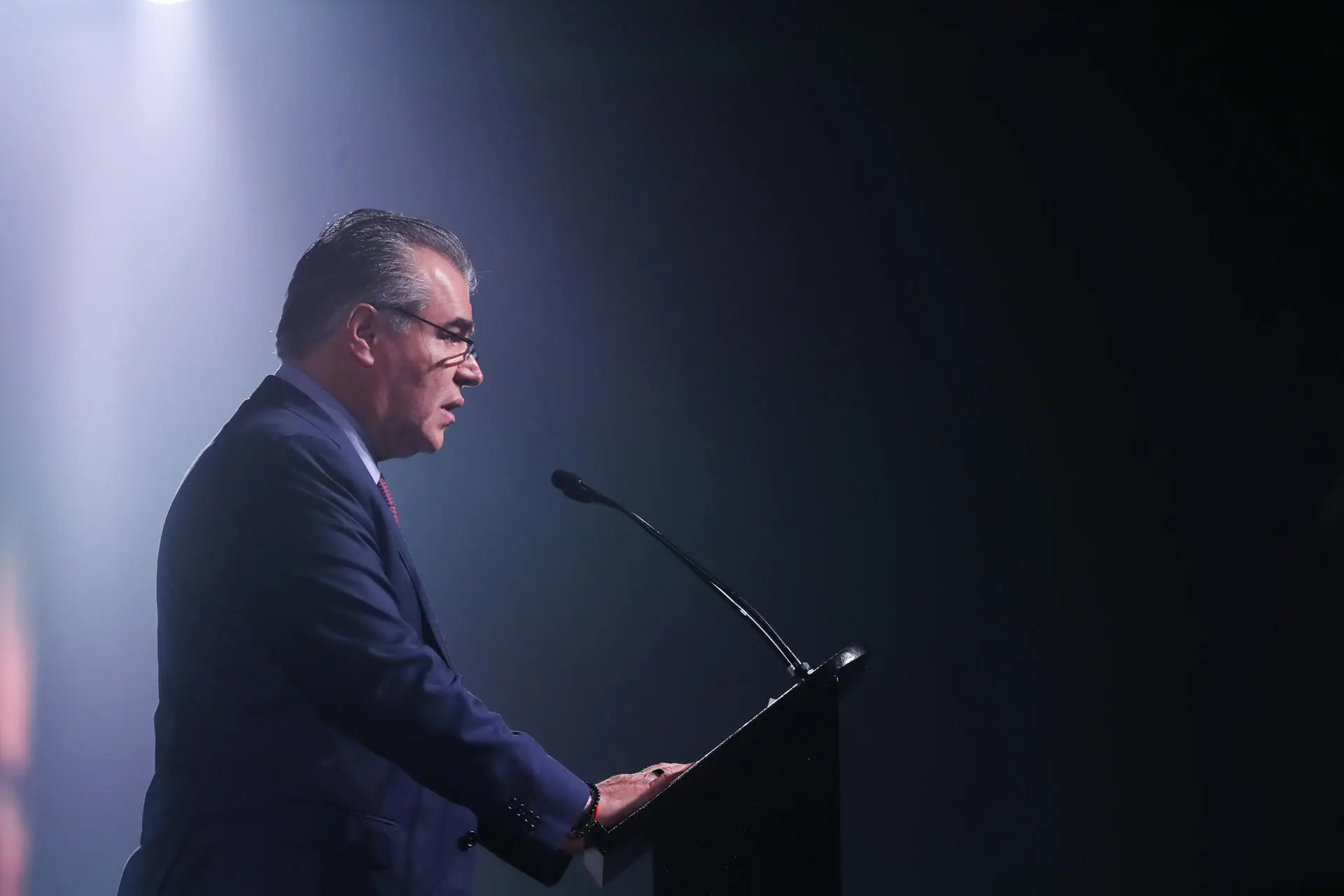 México llama a la coordinación con el sector privado para “no quedarse atrás” en la IA