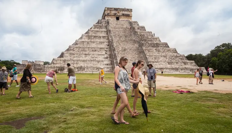 ¿Cuántos millones de turistas se esperan en México para las vacaciones de fin de año?