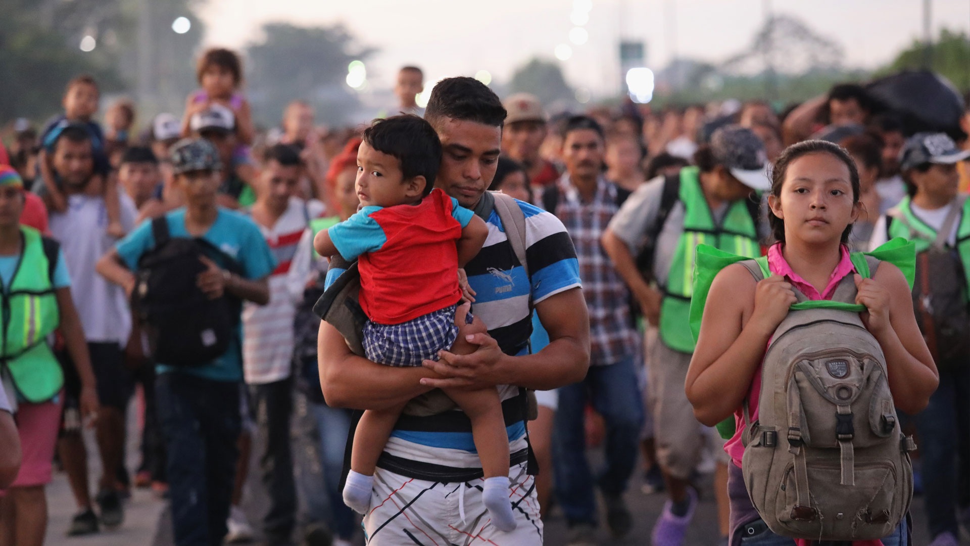 EE.UU. pide a inmigrantes indocumentados que abandonen el país