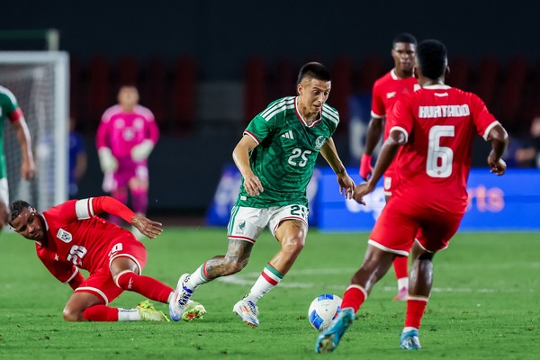 México derrota por la mínima a Panamá con autogol y en el último minuto