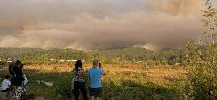 Chile no descarta encontrar más muertos entre los escombros tras los megaincendios