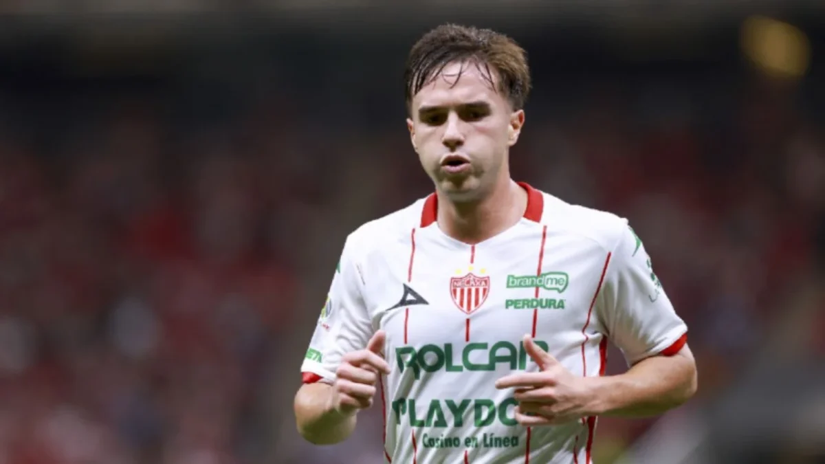 Palavecino llega a CDMX para concretar su fichaje con Cruz Azul