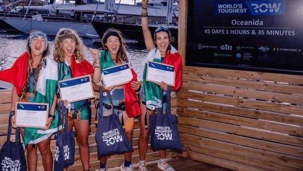 Cuatro mexicanas hacen historia al cruzar el Atlántico remando