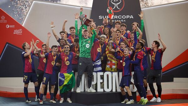 Barcelona se impone al Real Madrid en la Final de la Supercopa