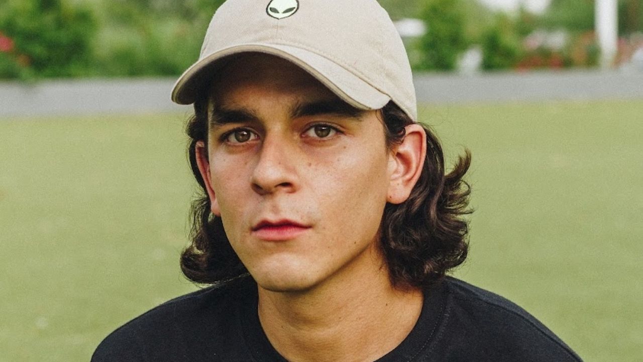 Tiktoker Andrés Johnson recibe críticas por video sobre EU, Venezuela y México