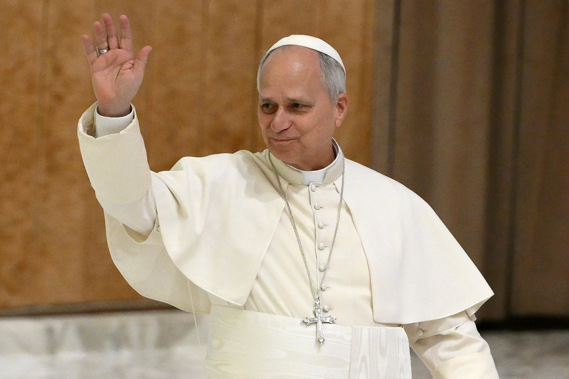 León XIV avisa a medios del poder de los algoritmos: “la información es un bien público”