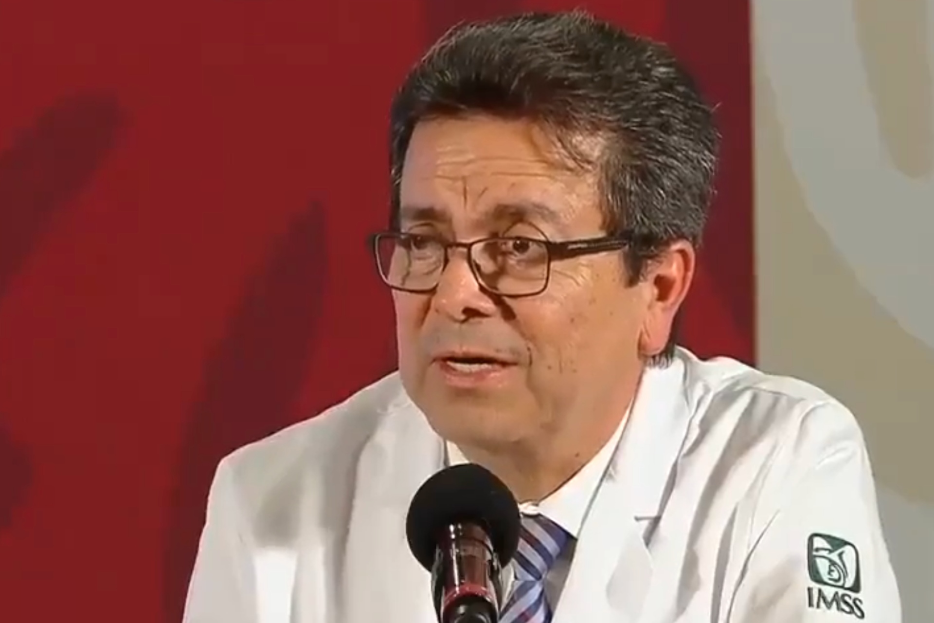 Víctor Hugo Borja, nuevo titular de Cofepris