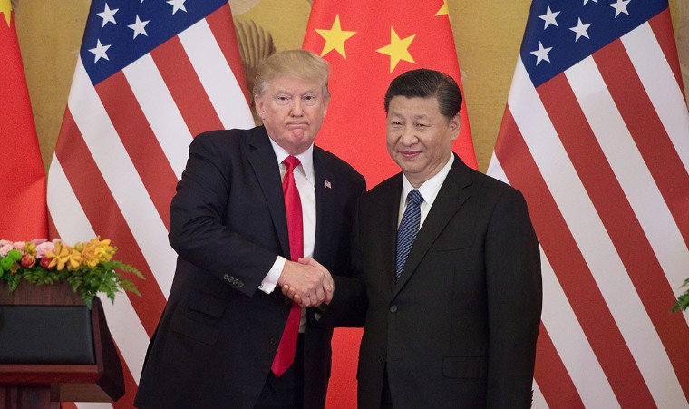 Trump conversó por teléfono con Xi Jinping y aseguró que la relación con China «es extremadamente buena»