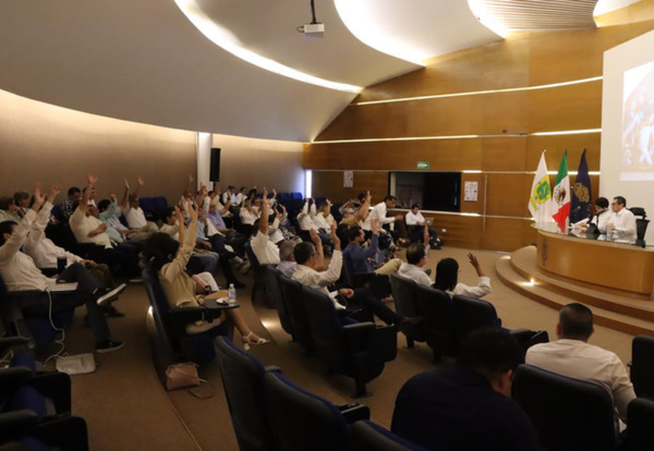 UADY aplaza huelga hasta marzo por negociación salarial