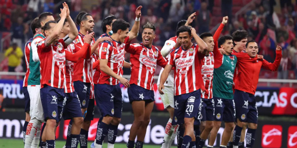 Chivas firma un arranque histórico