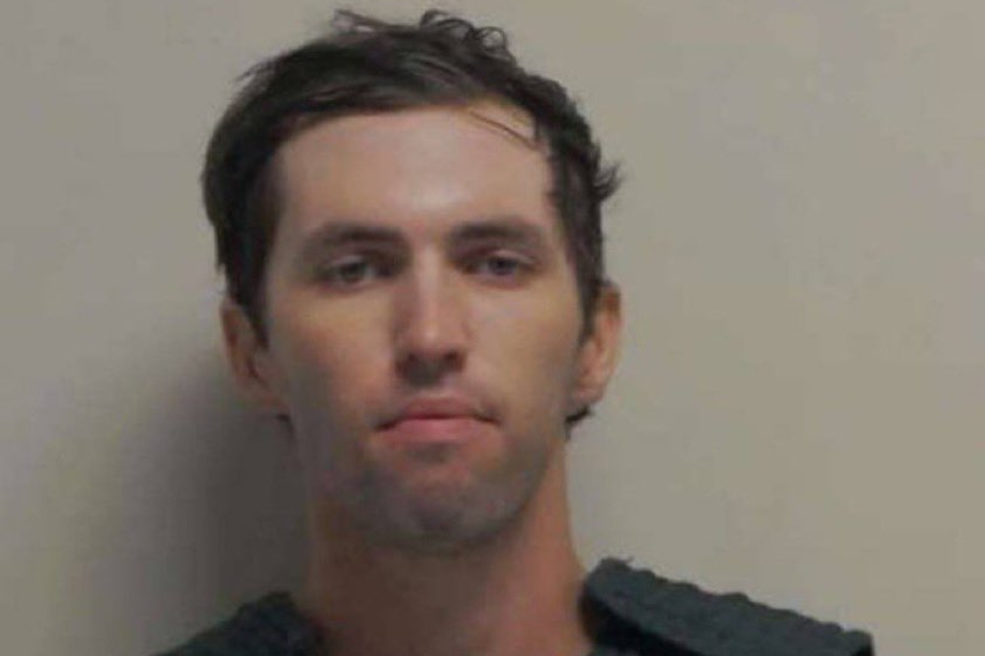 Fiscalía niega conflicto de interés en contra de Tyler Robinson, el sospechoso de matar a Charlie Kirk