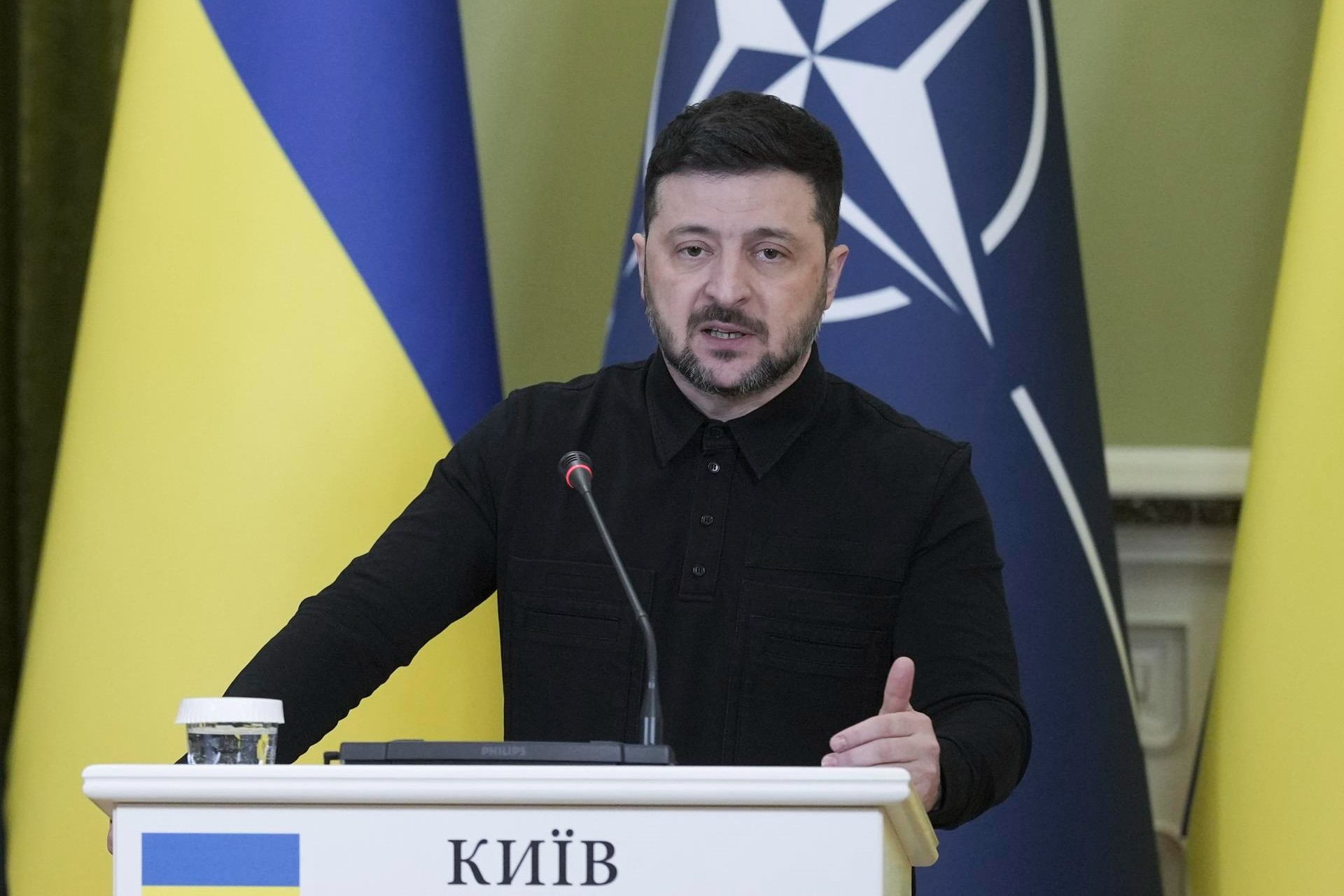 Zelenski dice que Trump quiere poner fin a la guerra en junio