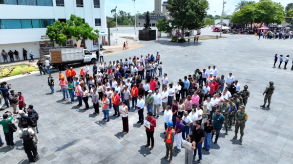 Tabasco evacúa Palacio de Gobierno en 47 segundos durante simulacro