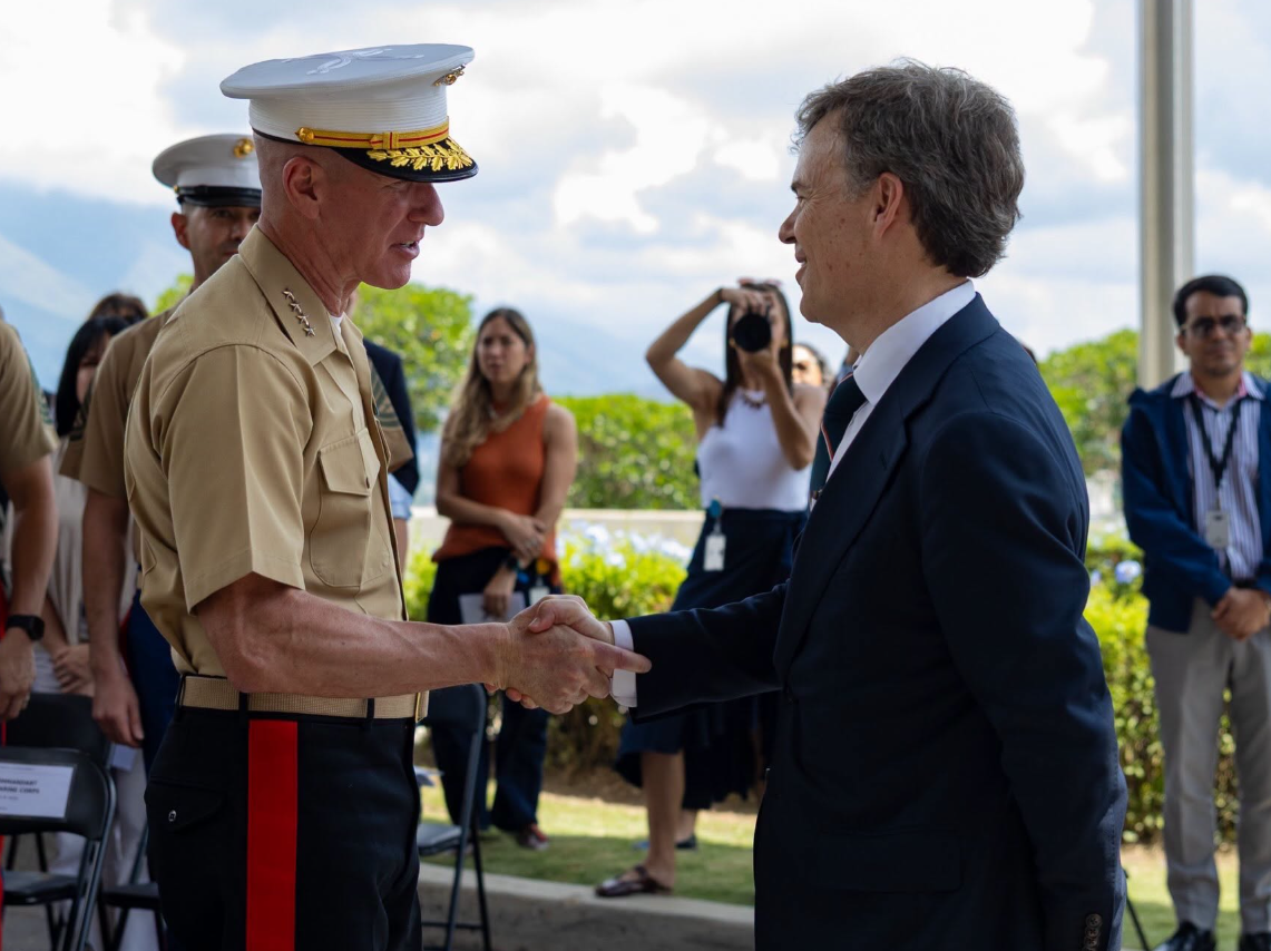 Marines regresan a Caracas tras restablecimiento de relaciones entre EE. UU. y Venezuela