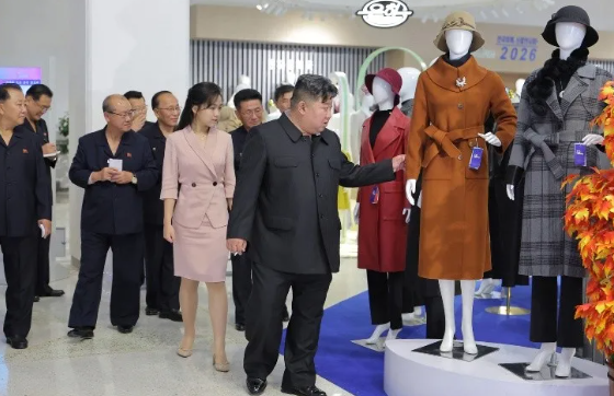 Kim Jong-un reaparece en público tras rumores sobre su presunta muerte