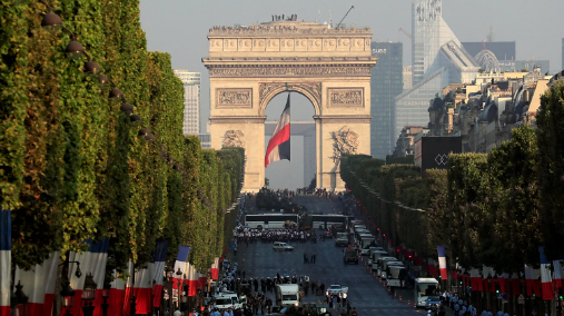 Francia moviliza 70 mil agentes y vehículos blindados por temor a nuevos disturbios