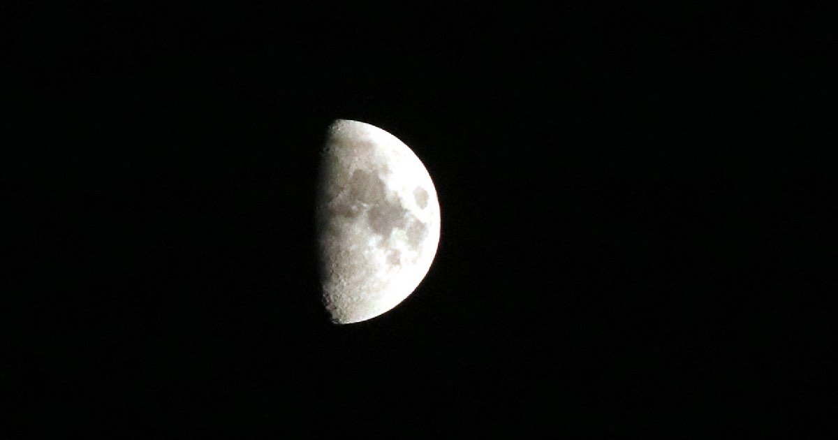 Octubre llega con Saturno, lluvias de estrellas y la Luna del Cazador